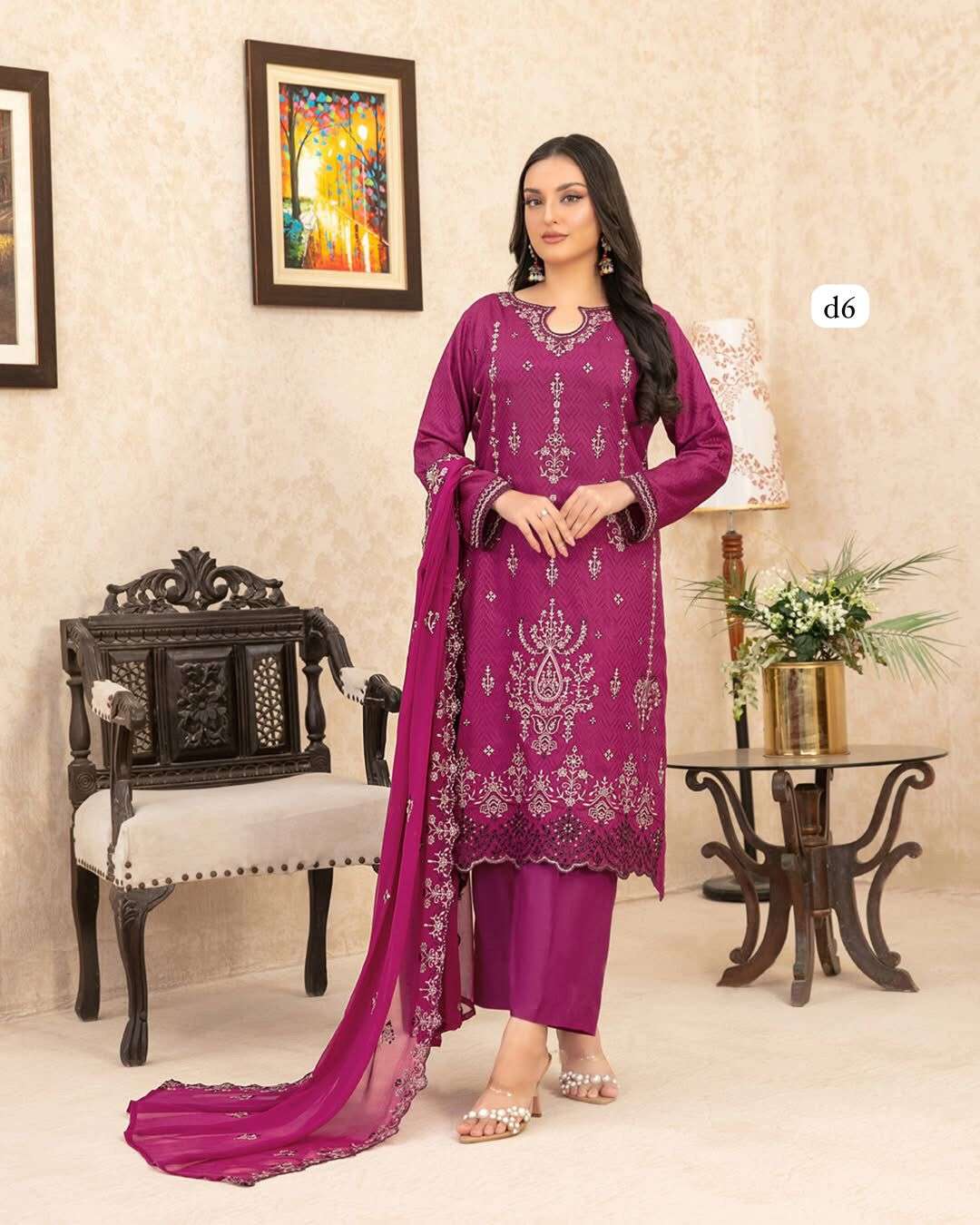 NURGUZ OPEN & MODEL PIC BY TAWAKKAL